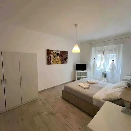 Bignami Street * Roma